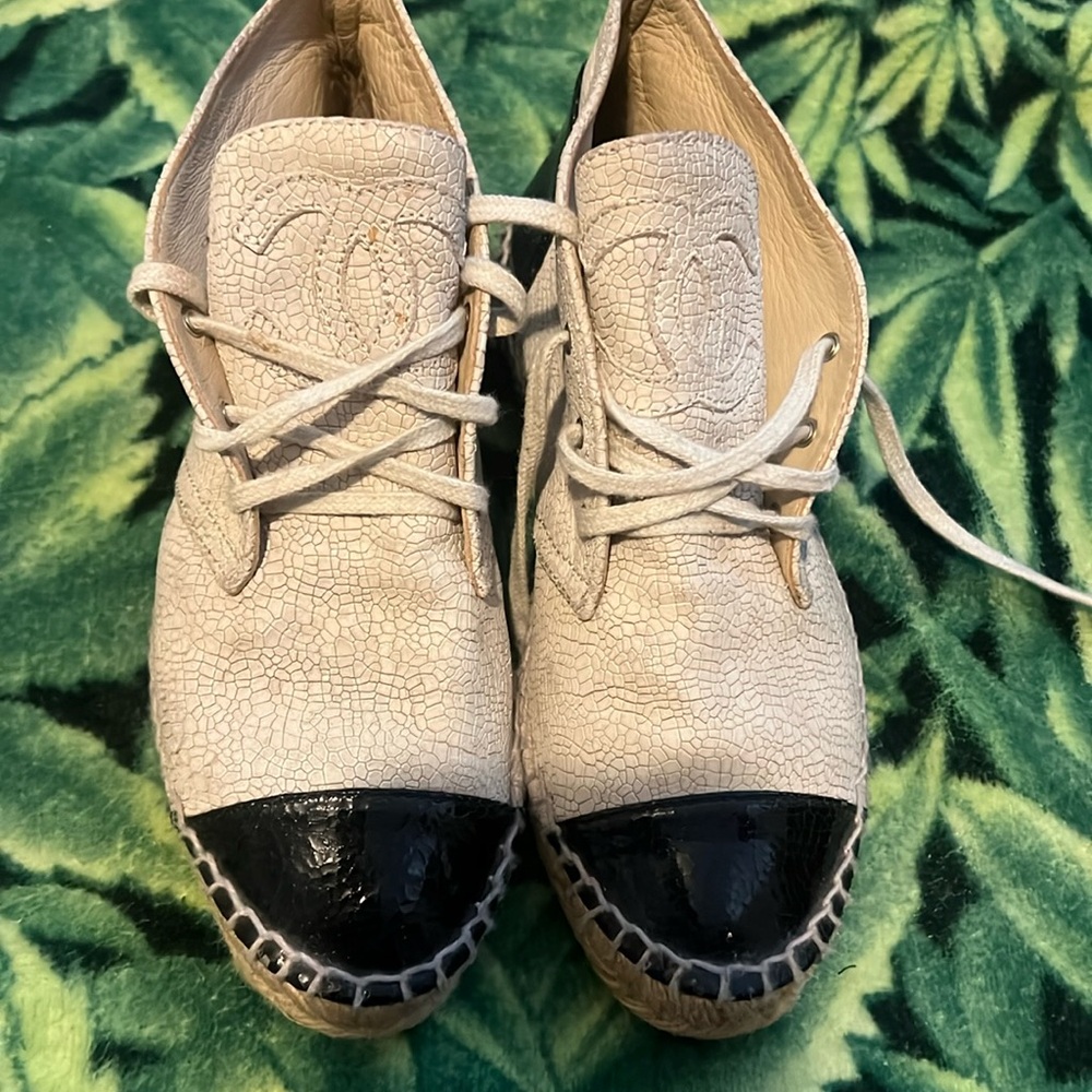 CHANEL espadrille